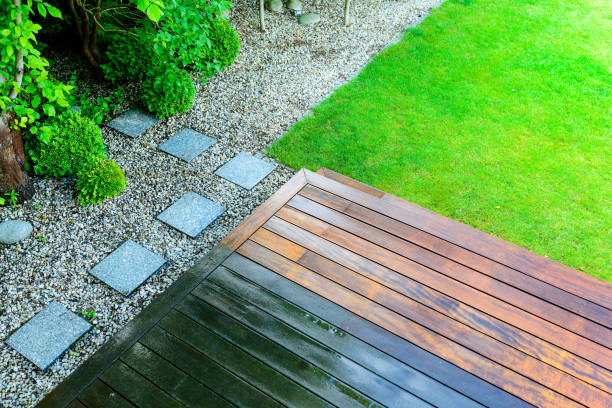 Best Driveway Pressure Washing  in Petersburg, IL